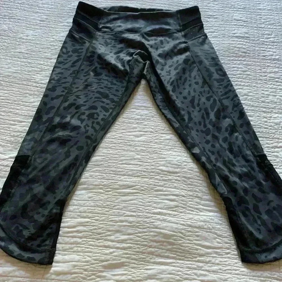 Lululemon - Picture 4 of 9